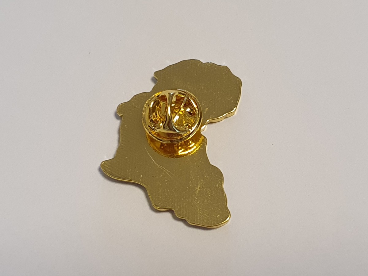 Gold-tone reverse of the Africa-shaped South African flag lapel pin with its clutch backing fitted